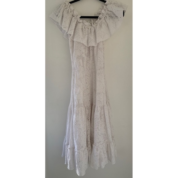 Isolda White Off-The-Shoulder Dress - Picture 6 of 7